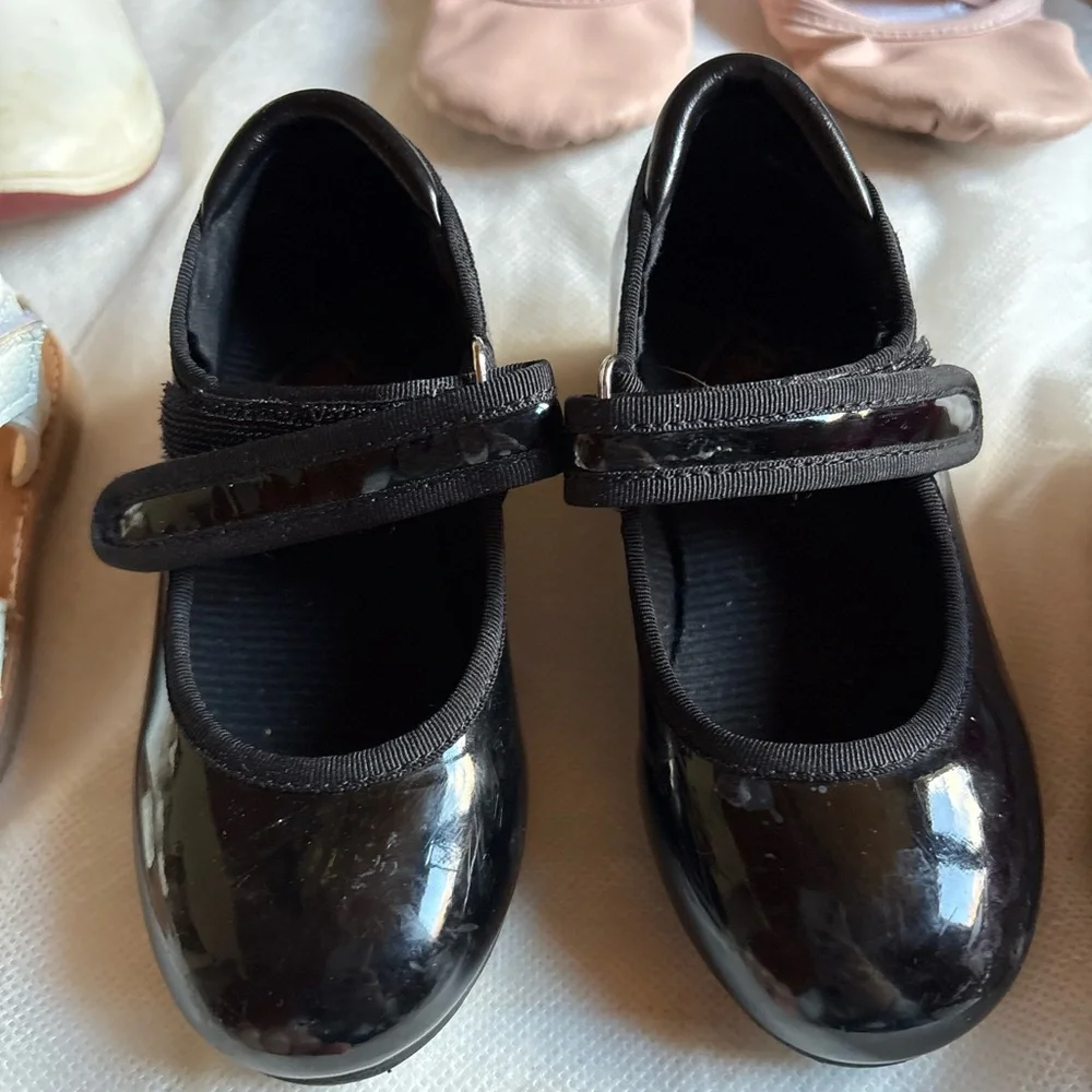 Toddler size 6 shoes - Picture 4 of 4